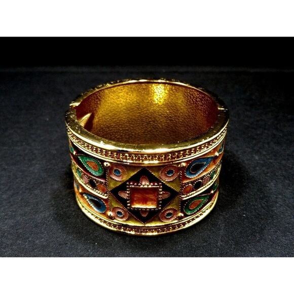 Wide Bangle Bracelet, Hinged Closure, Peach Pink Turquoise Enamel, 7 3/4 Inches - Picture 8 of 12